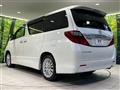 2013 Toyota Alphard