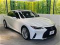 2021 Lexus IS