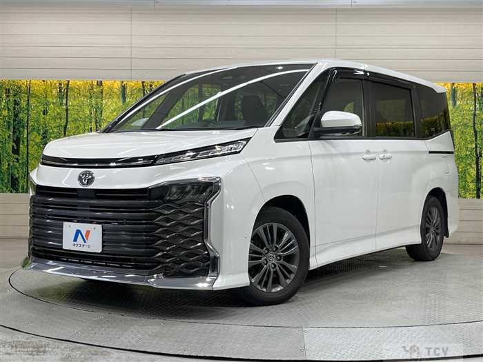 2022 Toyota Voxy