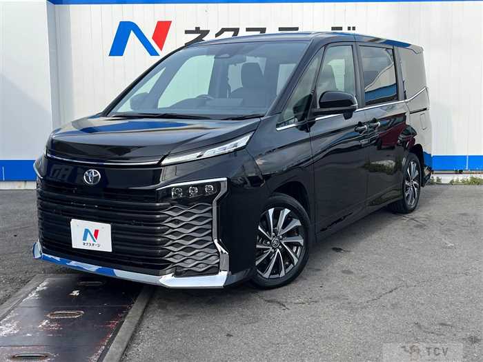 2023 Toyota Voxy