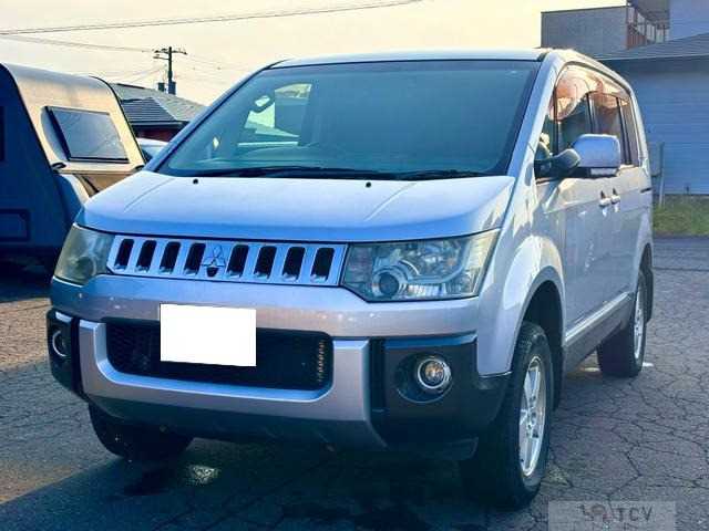 2007 Mitsubishi Delica D5