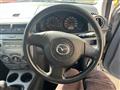 2005 Mazda Demio