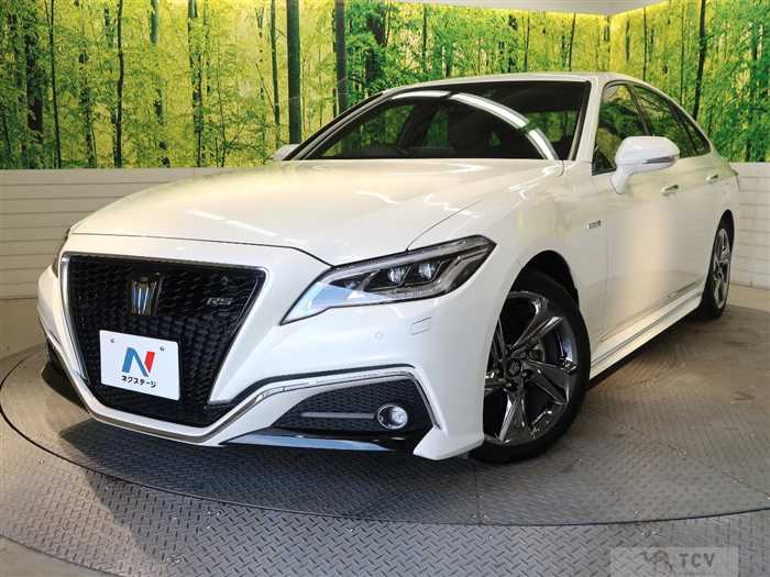 2018 Toyota Crown Hybrid