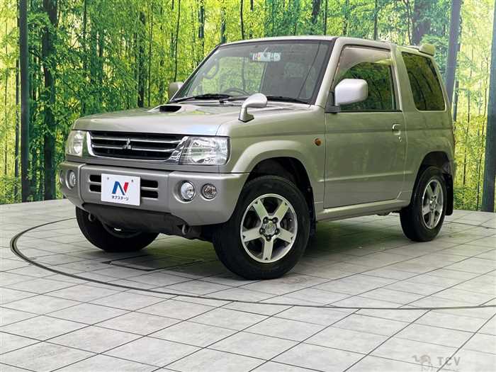 2004 Mitsubishi Pajero Mini