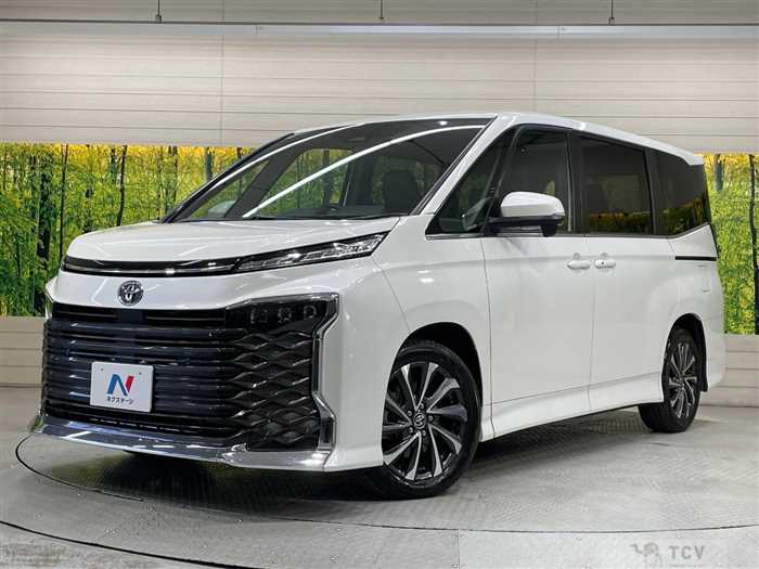 2025 Toyota Voxy