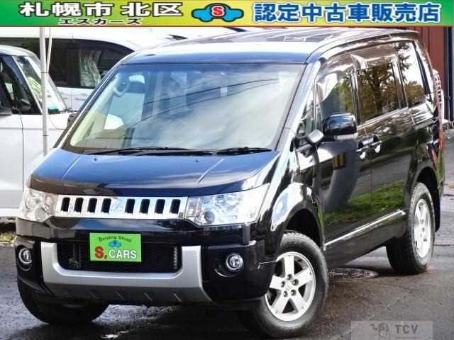 2011 Mitsubishi Delica D5
