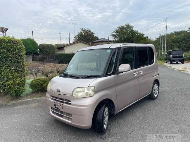 2010 Daihatsu Tanto