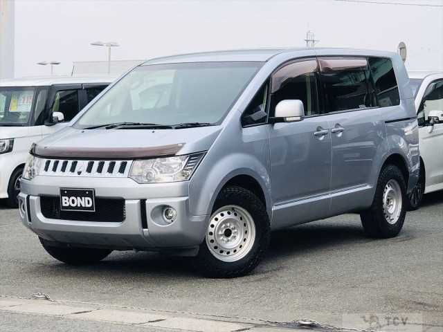 2007 Mitsubishi Delica D5