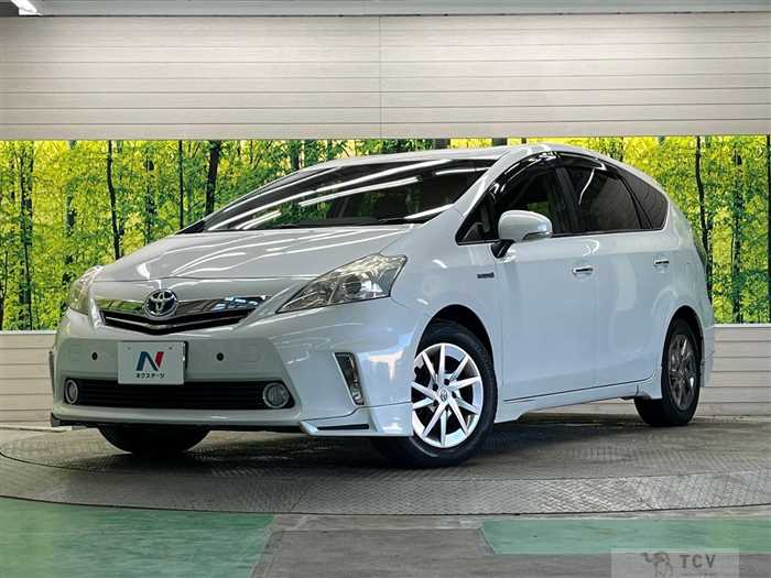 2013 Toyota PRIUS α