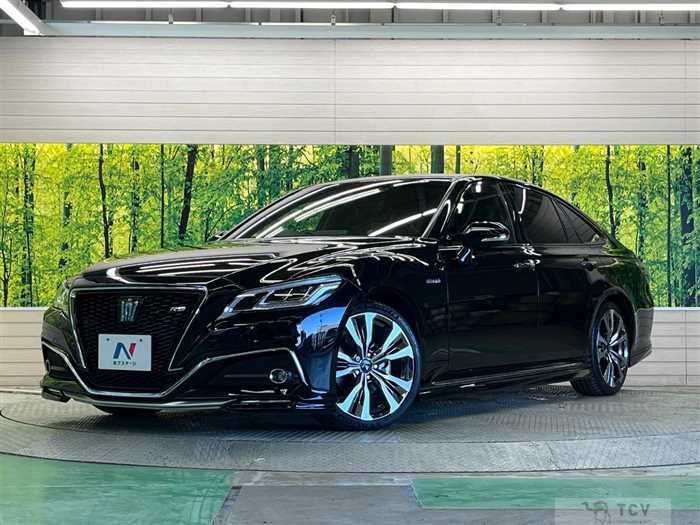 2018 Toyota Crown Hybrid