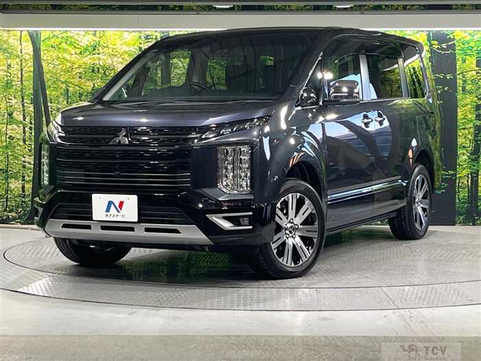 2022 Mitsubishi Delica D5