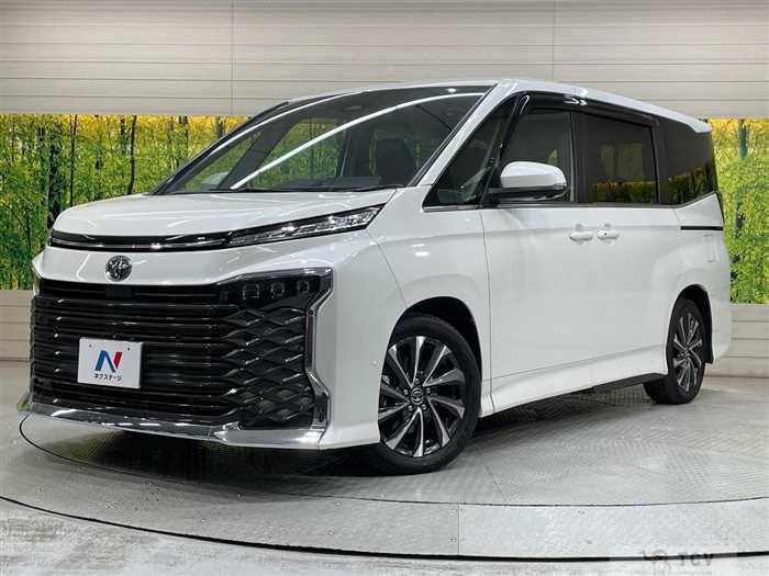 2024 Toyota Voxy