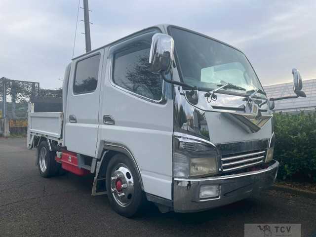2004 Mitsubishi Canter