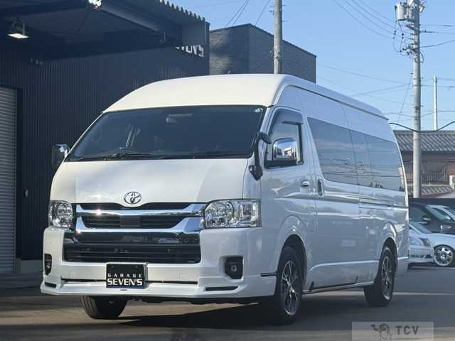 2022 Toyota Hiace Wagon