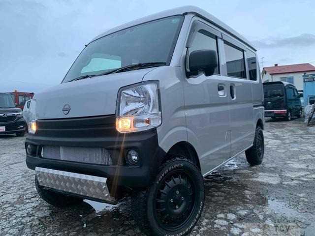 2024 Nissan Clipper Van