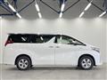 2015 Toyota Alphard Hybrid