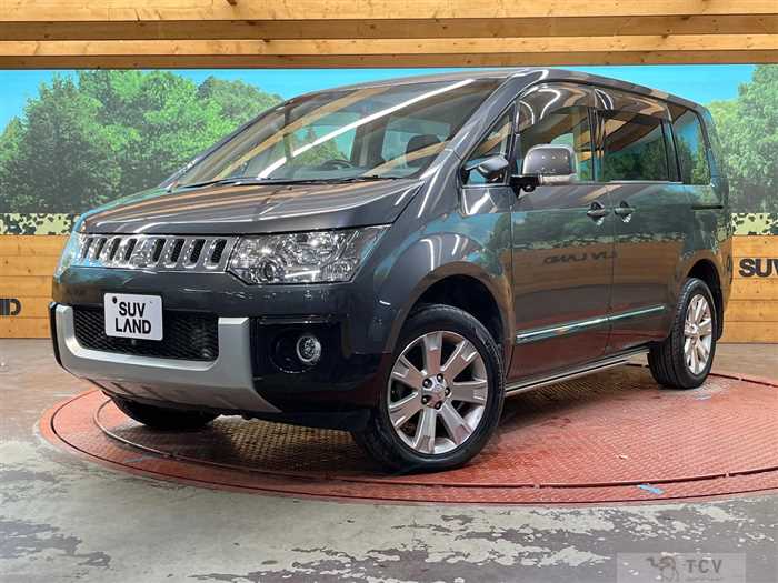 2013 Mitsubishi Delica D5