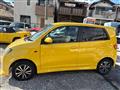 2002 Daihatsu MAX