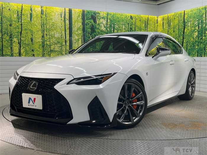 2020 Lexus IS