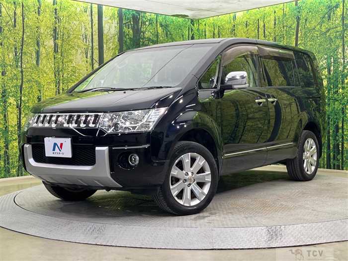 2011 Mitsubishi Delica D5