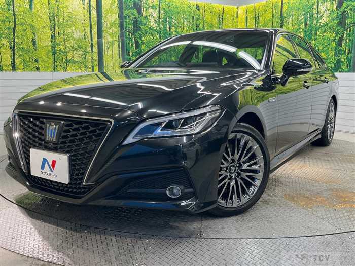 2020 Toyota Crown Hybrid