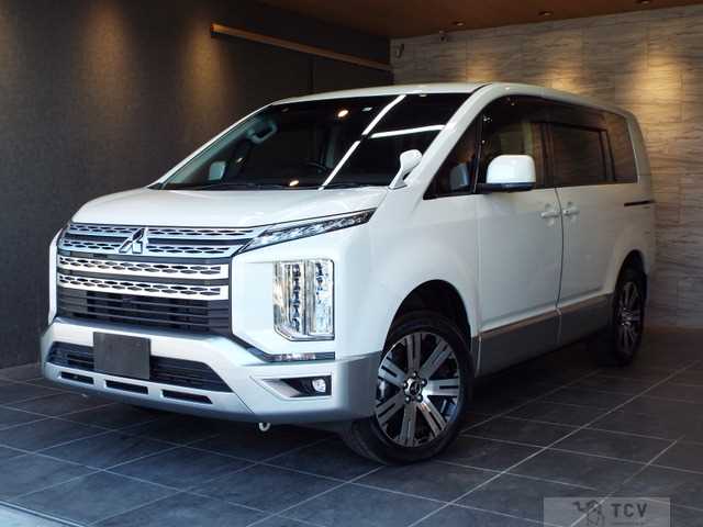 2019 Mitsubishi Delica D5