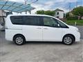2011 Nissan Serena