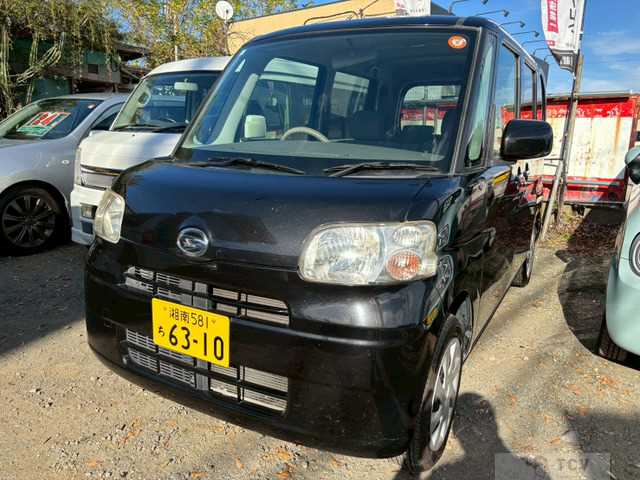 2011 Daihatsu Tanto