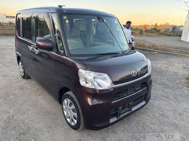 2016 Daihatsu Tanto