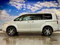 2010 Mitsubishi Delica D5