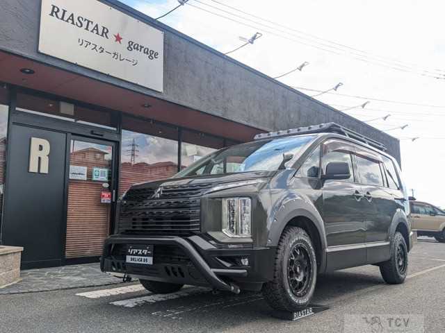 2019 Mitsubishi Delica D5