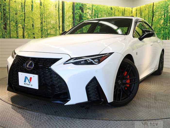 2022 Lexus IS