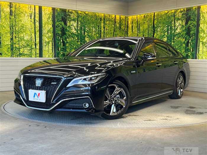 2018 Toyota Crown Hybrid
