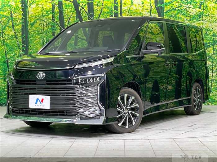 2023 Toyota Voxy