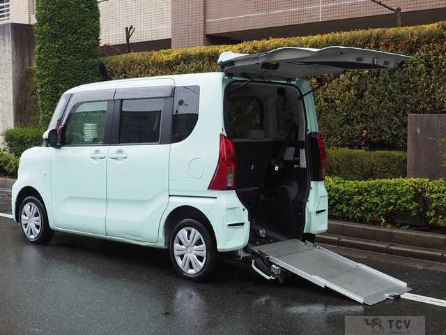 2022 Daihatsu Tanto