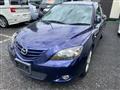 2004 Mazda Axela