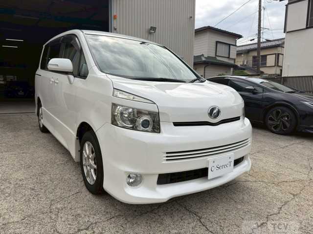 2007 Toyota Voxy