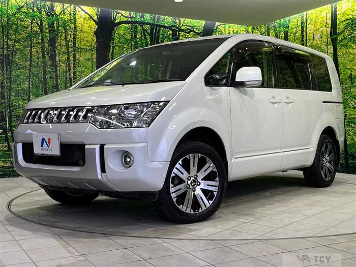 2014 Mitsubishi Delica D5
