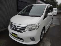 2013 Nissan Serena