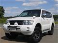 2005 Mitsubishi Pajero