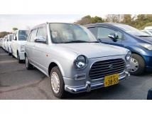 2001 Daihatsu Miragino