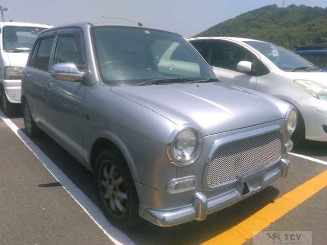 2004 Daihatsu Miragino