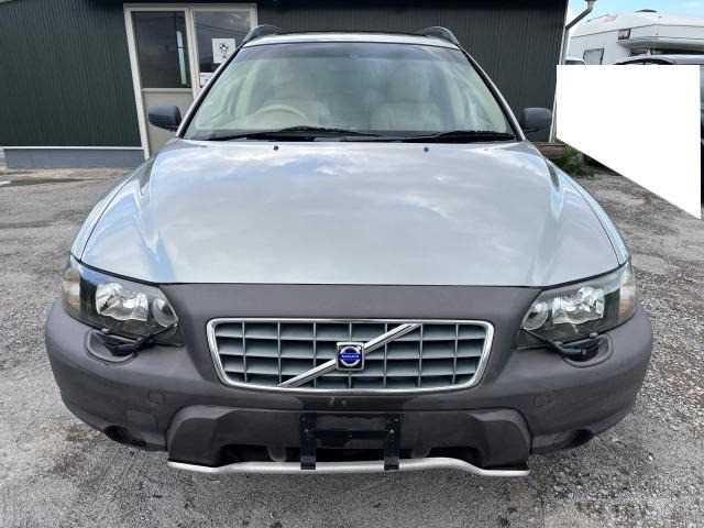 2004 Volvo XC70