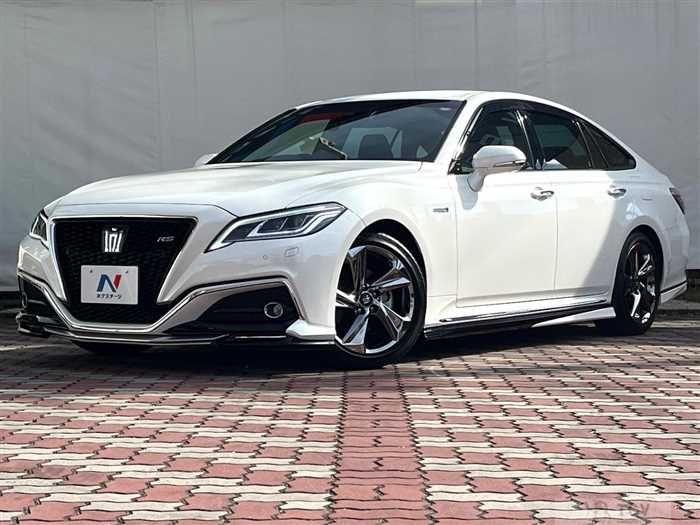 2019 Toyota Crown Hybrid