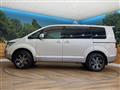 2016 Mitsubishi Delica D5