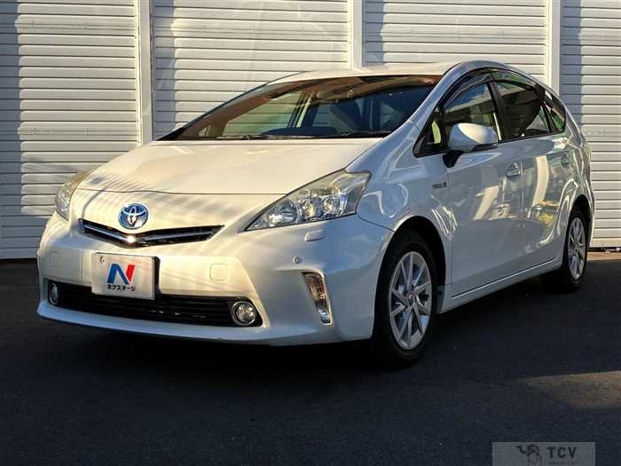 2013 Toyota PRIUS α