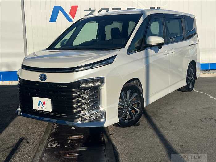 2022 Toyota Voxy