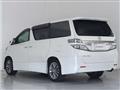 2013 Toyota Vellfire