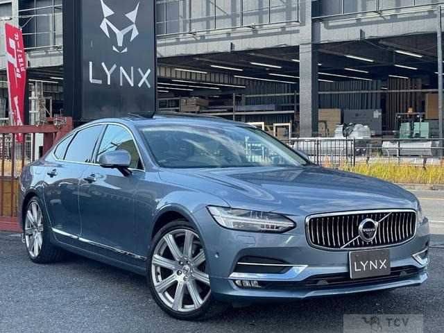 2017 Volvo S90