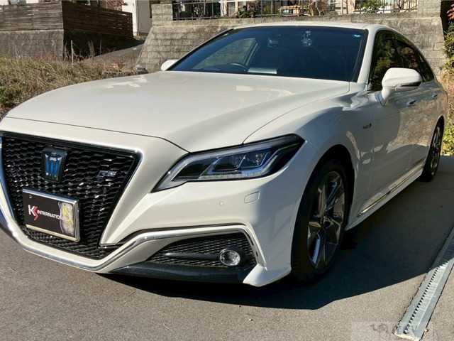 2019 Toyota Crown